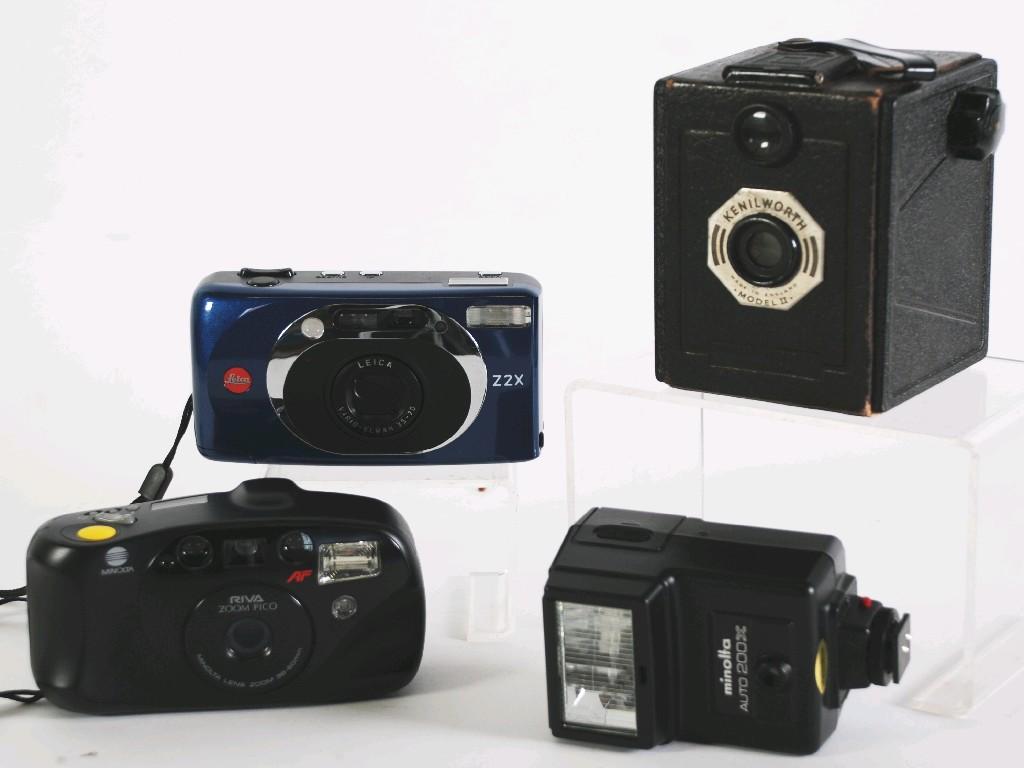 Appraisal: LEICA Z X MM COMPACT ROLL FILM CAMERA in case