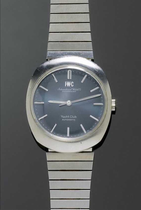 Appraisal: GENTLEMAN'S WRISTWATCH AUTOMATIC IWC YACHT CLUB s Steel Tonneau-shaped case