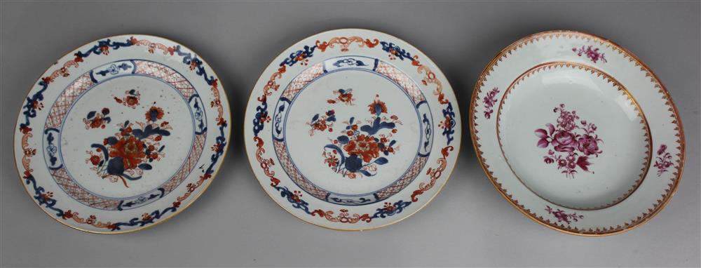 Appraisal: PAIR OF CHINESE IMARI DISHES QING DYNASTY TH CENTURY both