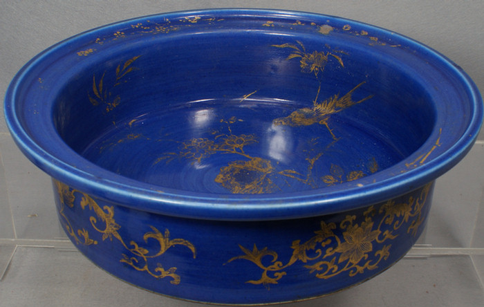 Appraisal: Lg Chinese Export porcelain powdered blue basin - d w