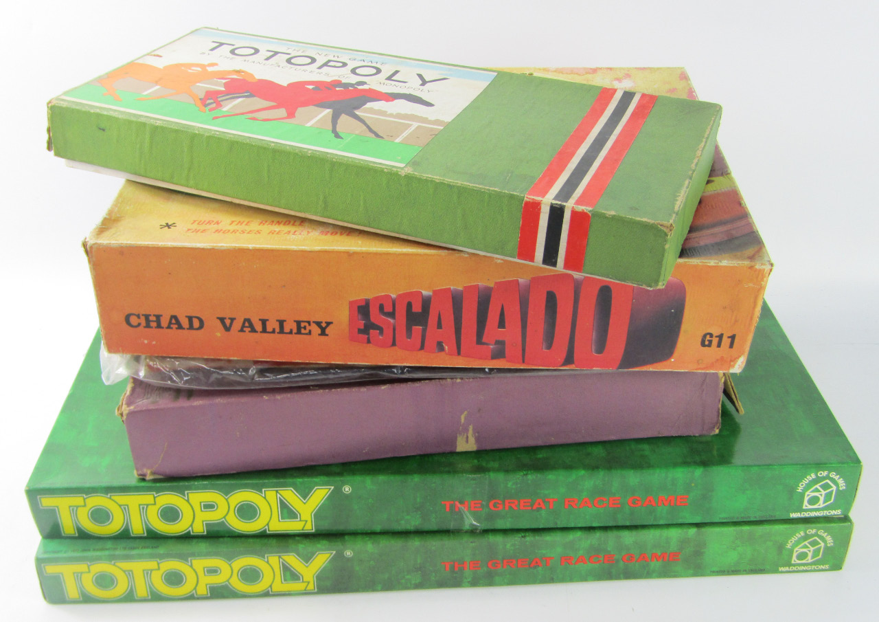 Appraisal: A vintage game of Totopoly two further Totopoly games an