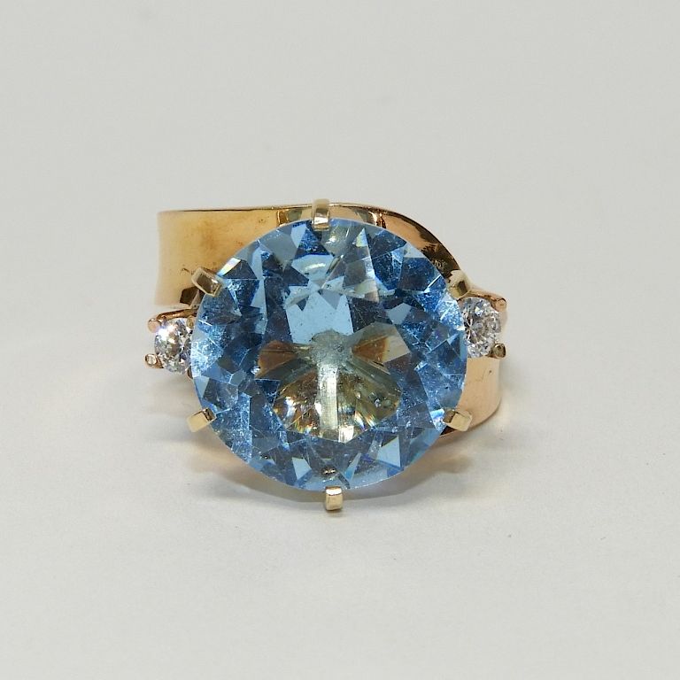 Appraisal: K Rose Gold Topaz Cubic Zirconia Ring th Century Large