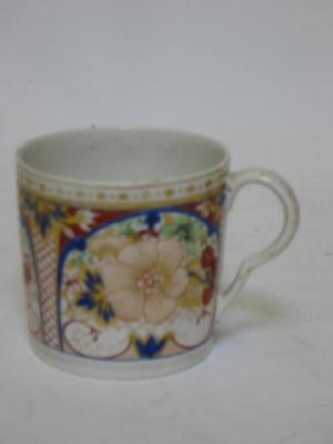 Appraisal: A PINXTON PORCELAIN COFFEE CAN late th th century of