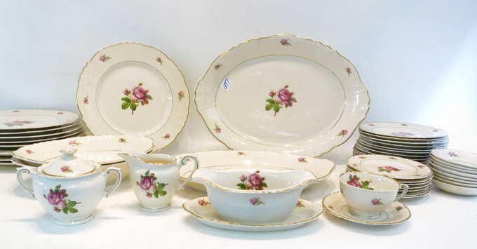 Appraisal: SYRACUSE VICTORIA CHINA SET sixty-nine pieces comprised of dinner plates