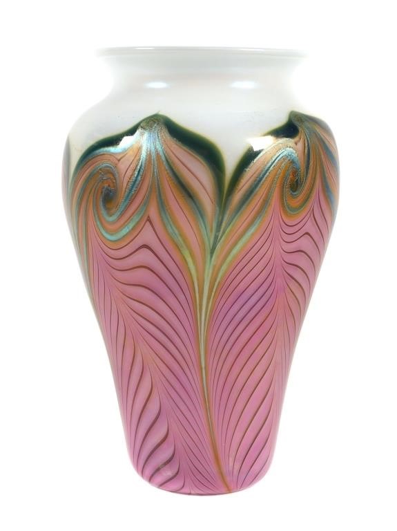 Appraisal: Zellique studios art glass vase Pulled feather design on an