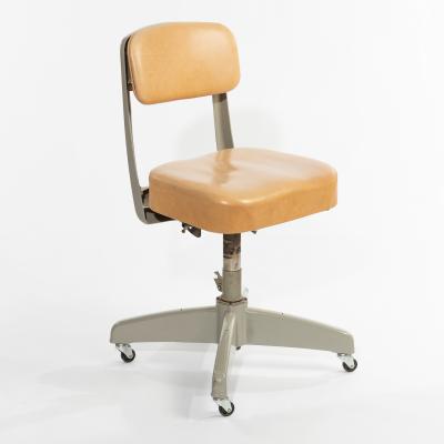 Appraisal: Style of Gio Ponti a s swivel office chair aluminium