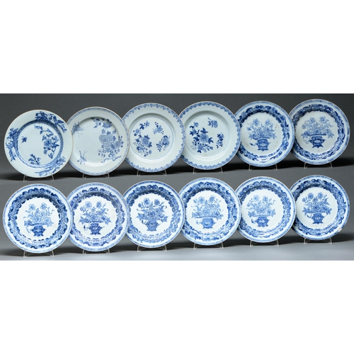 Appraisal: A set of eight Chinese export blue and white plates