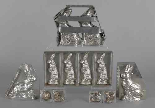 Appraisal: Collection of chocolate molds mostly rabbit form