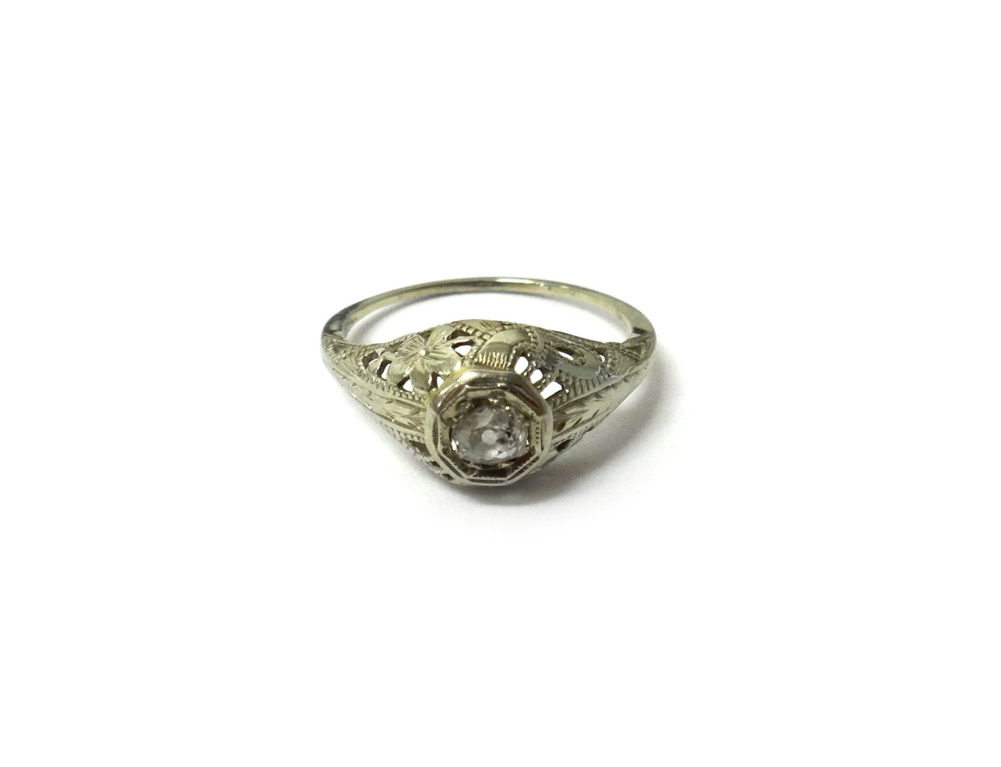 Appraisal: A white gold and diamond set single stone ring mounted