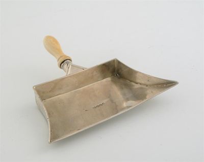 Appraisal: A Victorian scoop modelled as a dustpan turned ivory handle