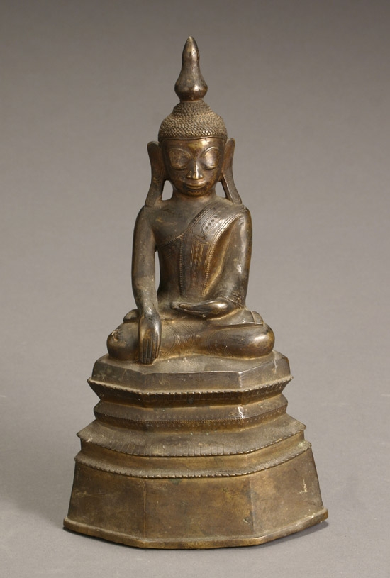 Appraisal: Burmese Bronze Figure of the Seated Buddha th- th Century