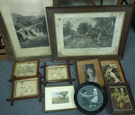 Appraisal: Sundry prints and photographs many in oak frames