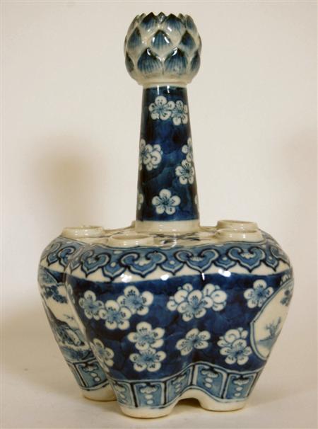 Appraisal: CHINESE BLUE PAINTED TULIP VASE TH CENTURY the onion form