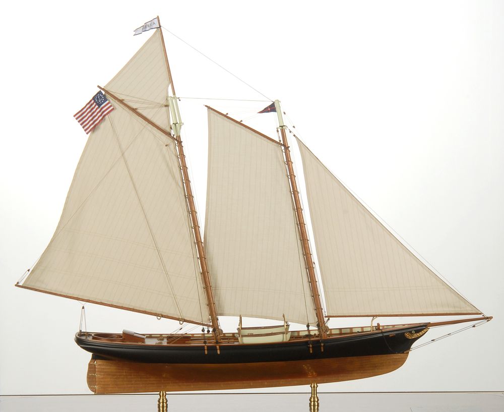 Appraisal: CASED SCALE MODEL OF THE SCHOONER YACHT AMERICAPainted black above