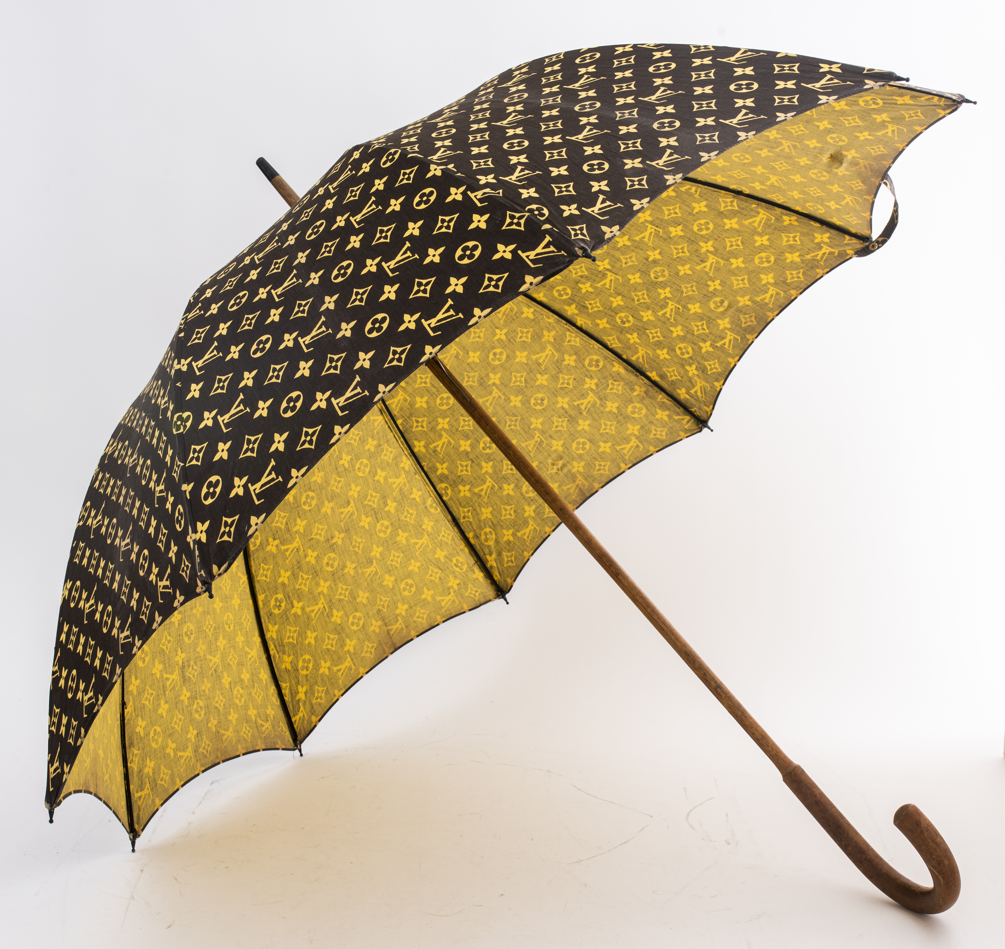 Appraisal: VINTAGE LOUIS VUITTON MONOGRAM UMBRELLA Vintage Louis Vuitton monogram umbrella