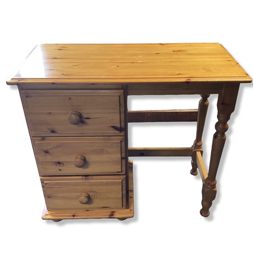 Appraisal: A Pine desk with drawers