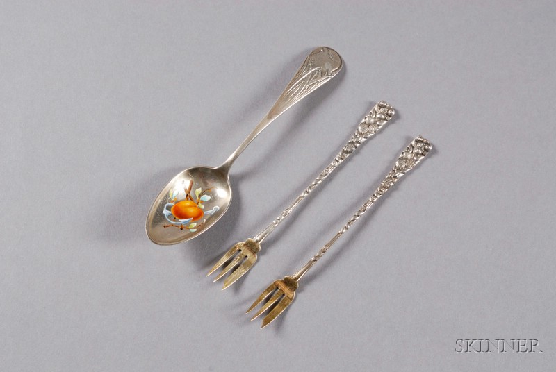 Appraisal: Three American Sterling Flatware Items late th century a pair