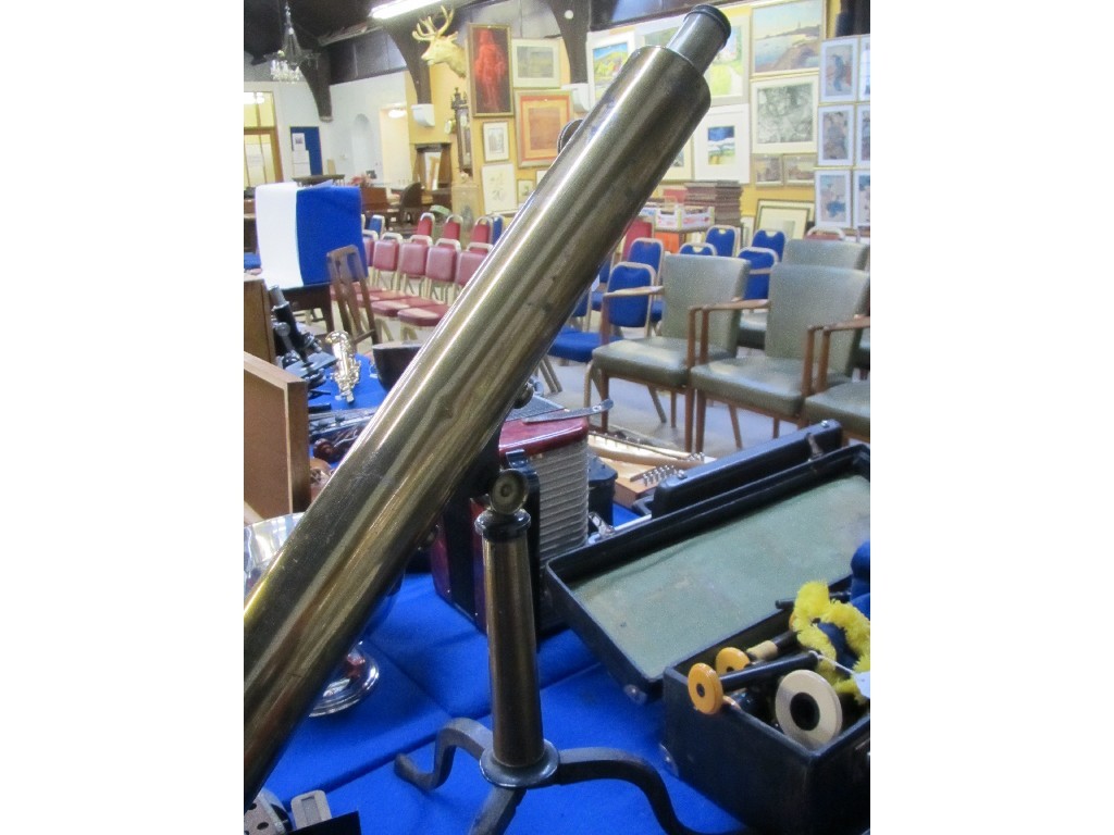 Appraisal: Brass telescope on stand with spare lens by D McGregor