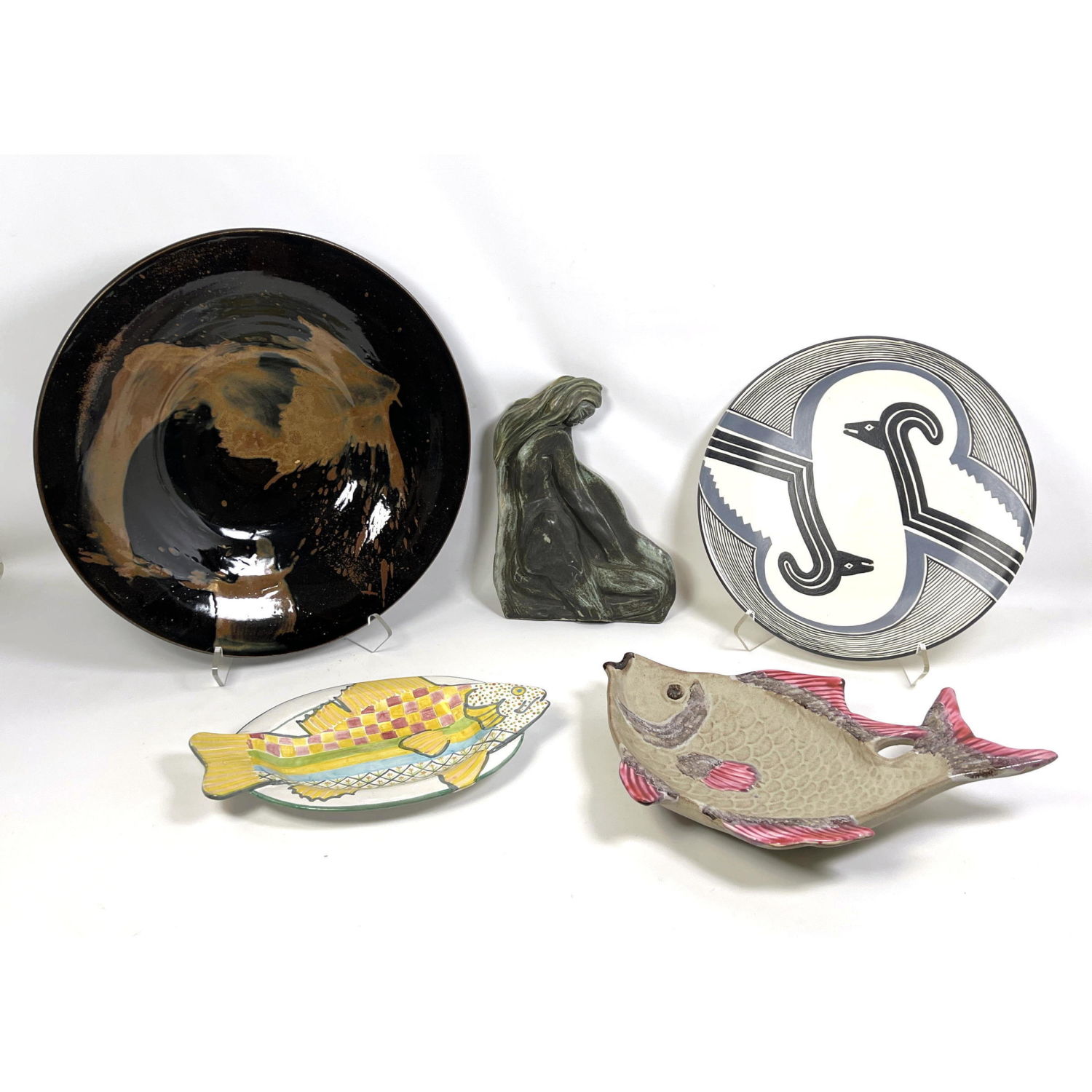 Appraisal: pc Modern Design Pottery Lot MacKENZIE CHILDS Fish form Plate