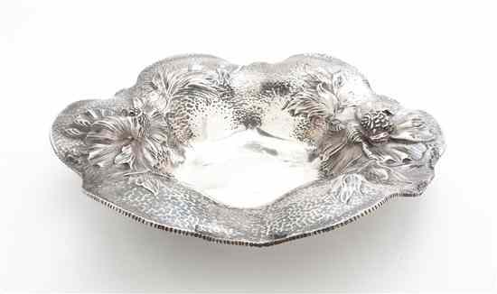 Appraisal: An American Sterling Silver Hammered Bowl International Silver Co circa