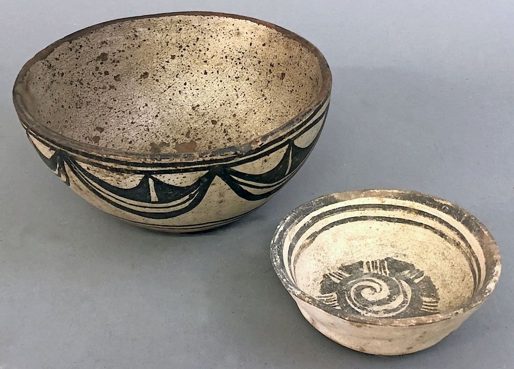 Appraisal: Two Southwest Indigenous American Pottery Bowls Two Southwest Indigenous American