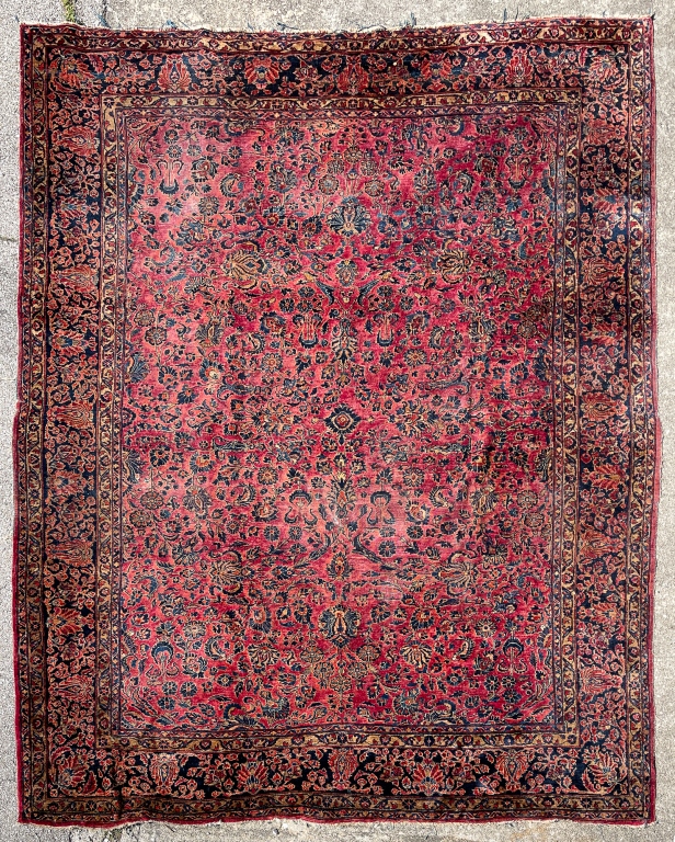 Appraisal: SAROUK RUG Second quarter th century Room size Floral on