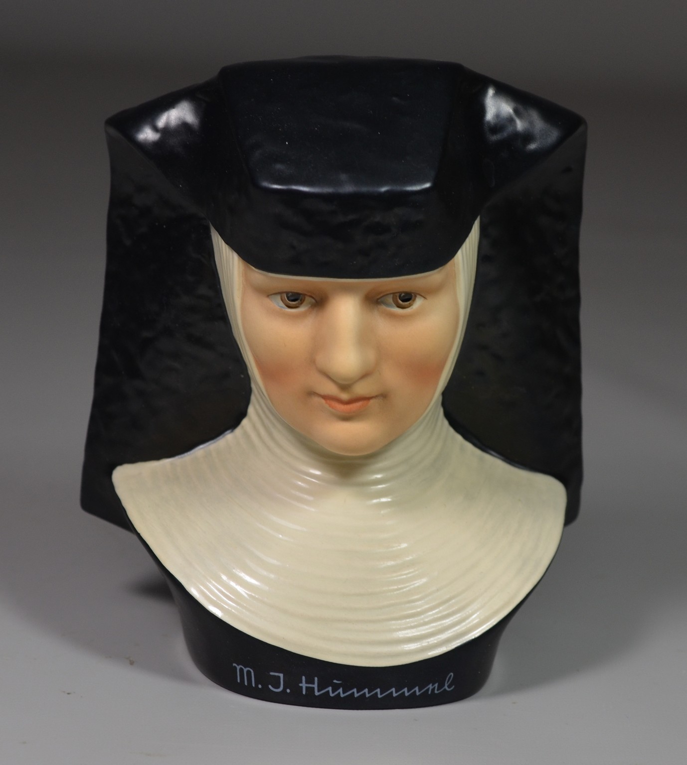 Appraisal: Goebel Collectors Club Hummel Figurine Bust of Sister Berta HU