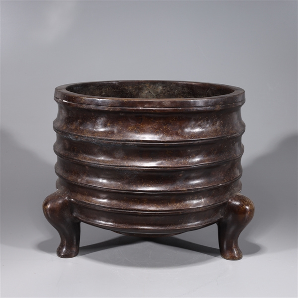 Appraisal: Large Chinese bronze tripod censer overall good condition some wear