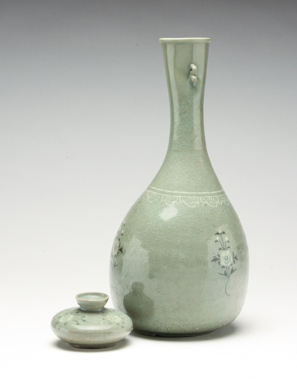 Appraisal: TWO KOREAN CELADON POTTERY PIECES Joseon dynasty probably th century