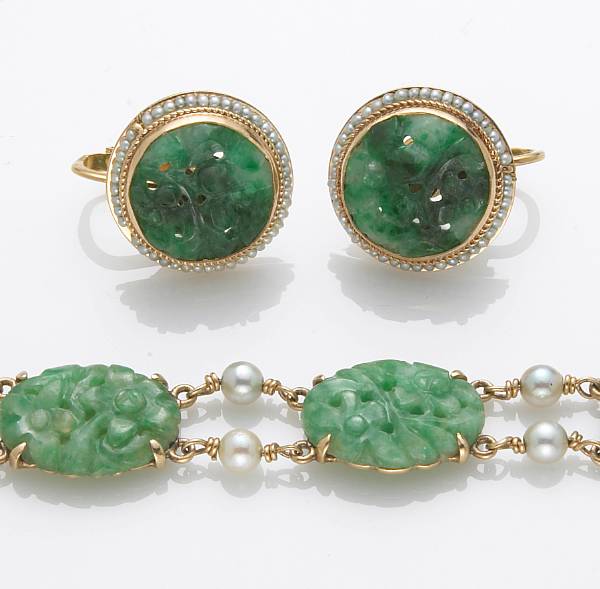 Appraisal: A jadeite jade and cultured pearl bracelet together with a