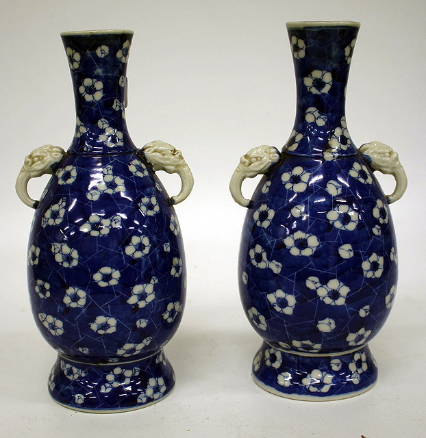 Appraisal: A PAIR OF LATE TH EARLY TH CENTURY CHINESE BLUE