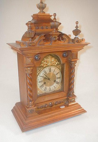 Appraisal: An early thC German walnut bracket clock of fourteen-day striking