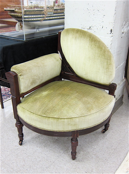 Appraisal: VICTORIAN CORNER CHAIR Eastlake influence American c having a walnut