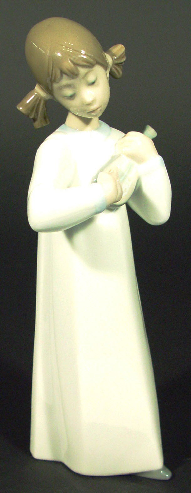 Appraisal: Lladro porcelain figurine playing a violin printed factory marks to