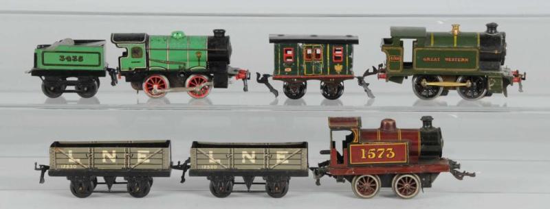 Appraisal: Lot of Hornby Bing Marklin Cars Locos Description All lithographed