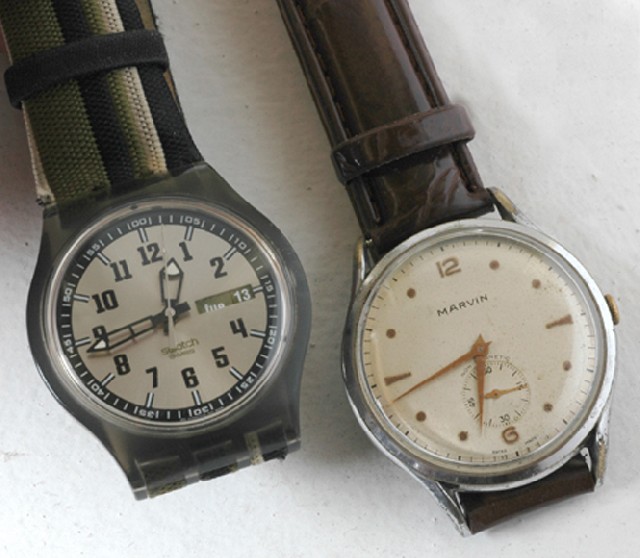 Appraisal: TWO MENS WRISTWATCHES INCLUDING MARVIN AND SWATCH