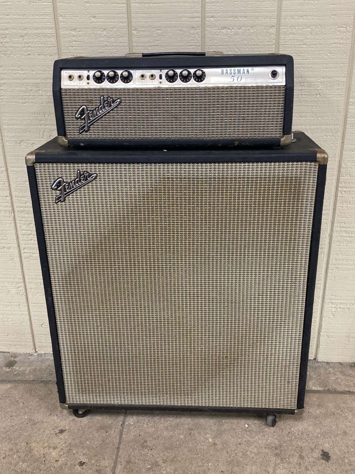 Appraisal: Vintage Fender Bassman with V T Bassman cabVintage Fender Bassman