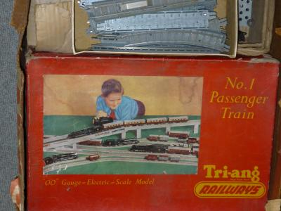 Appraisal: Playworn Triang Railways comprising R passenger set R goods set