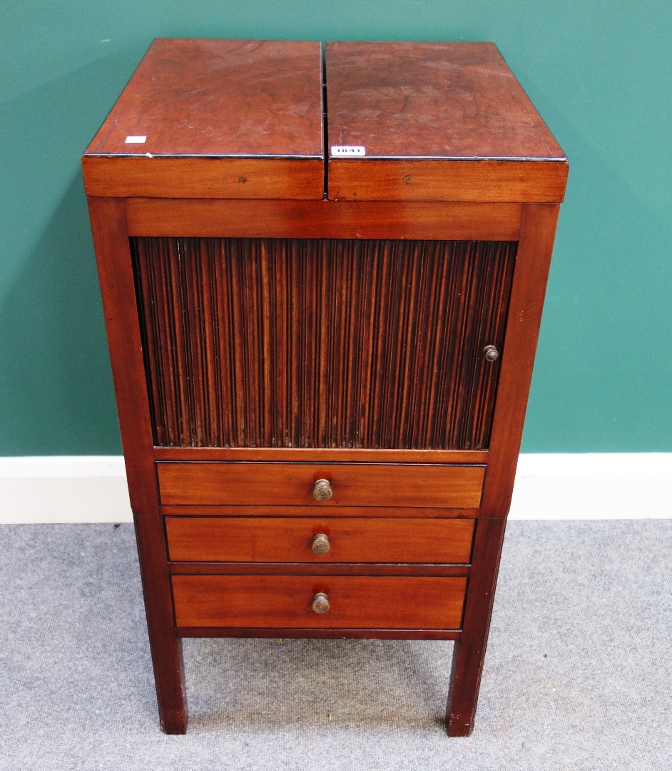 Appraisal: A George III mahogany wash stand the fold out top