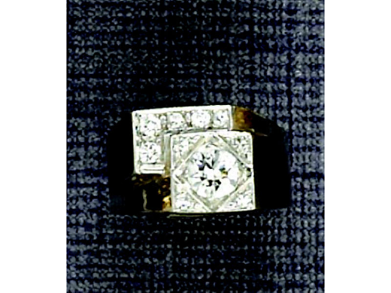 Appraisal: MAN'S DIAMOND RING k white gold man's ring set with