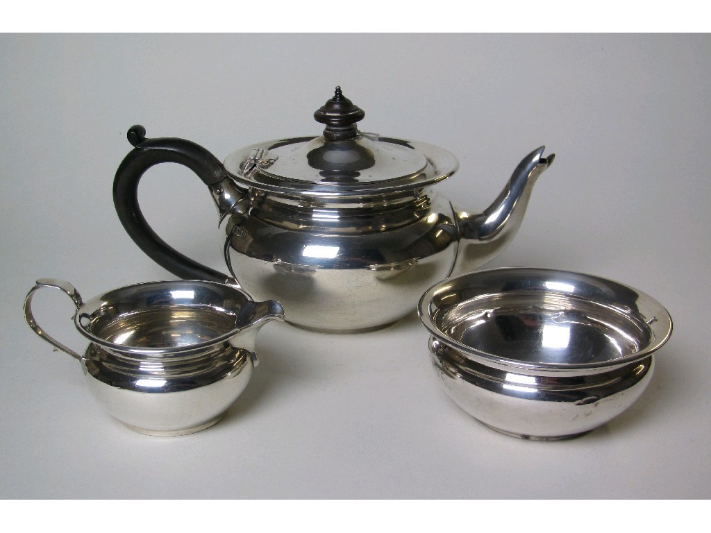 Appraisal: Bachelor's three piece silver tea service oz London