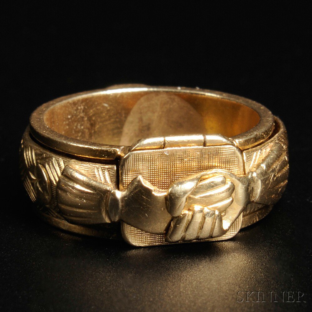 Appraisal: kt Gold Wedding Ring th century in the form of