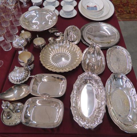 Appraisal: pc Estate Lot of Silverplate serving items including bread trays