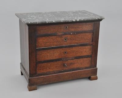 Appraisal: A Small Scale Wood Chest of Drawers with Marble Top