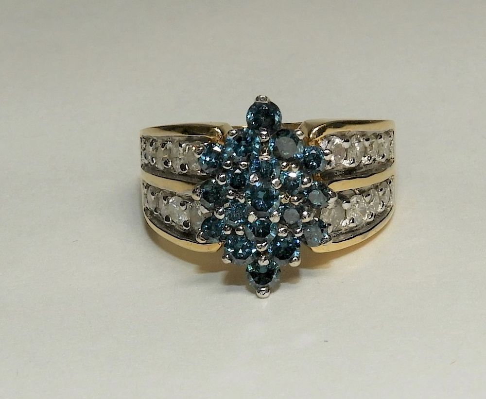 Appraisal: K Gold Blue White Diamond Lady's Ring China Contemporary Blue