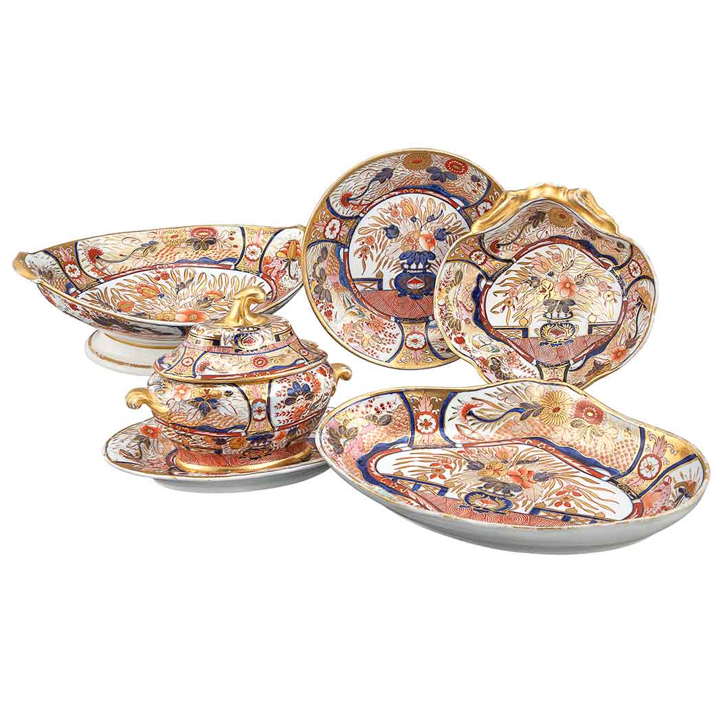 Appraisal: English Porcelain Dessert Service Circa - Comprising thirteen plates two