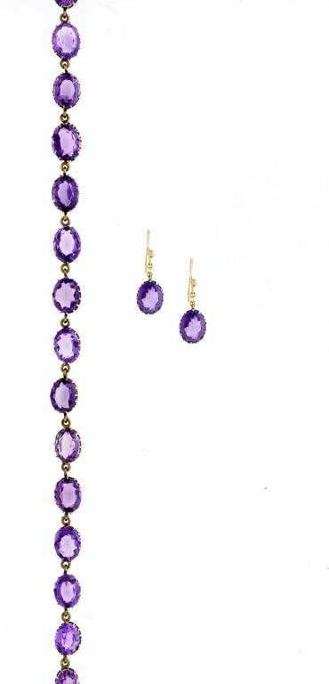 Appraisal: AN ANTIQUE AMETHYST RIVI RE NECKLACE mounted in silver gilt