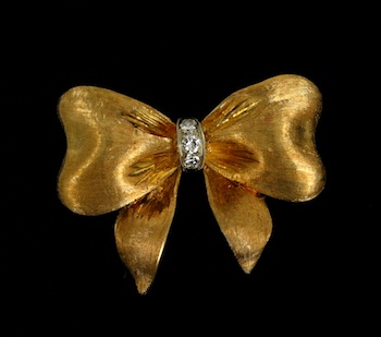 Appraisal: An k and Diamond Bow Brooch from Beattie's k yellow