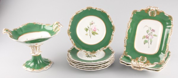 Appraisal: Set consists of one t compote three x serving dishes