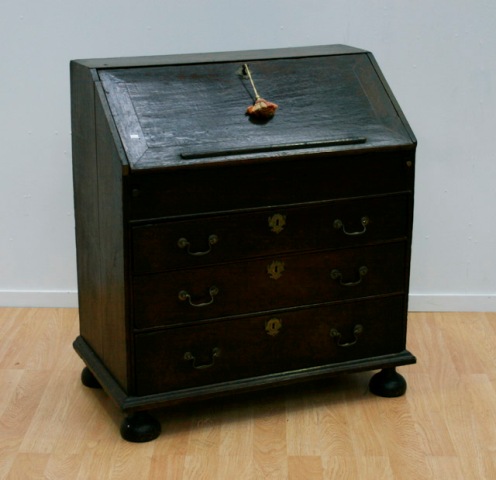 Appraisal: A William and Mary oak bureau